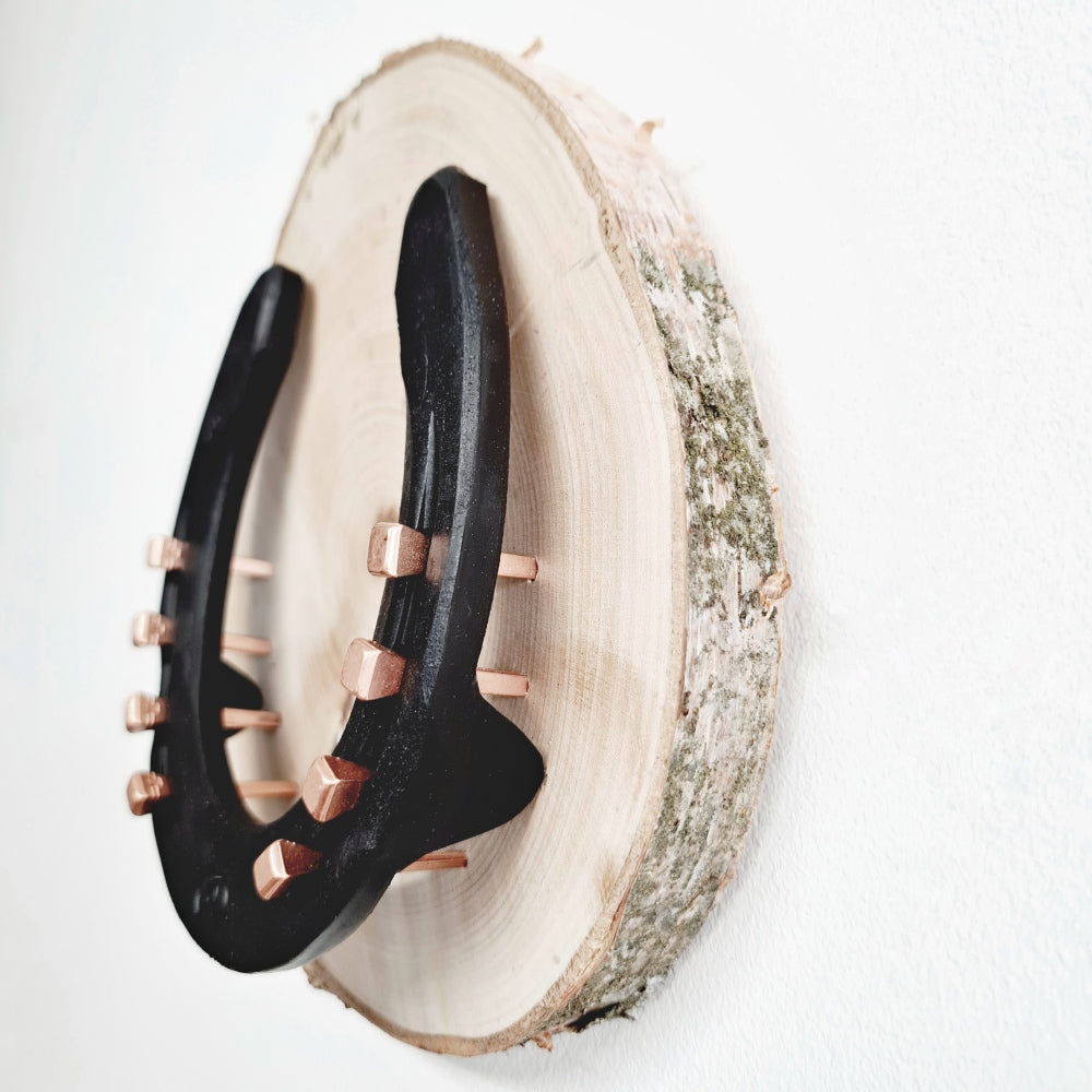 Wooden Luck Black